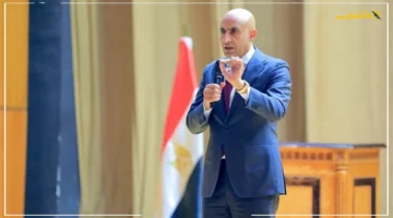 مطالبة بتدخل فوري.. أولياء الأمور لوزير التعليم بشأن ارتفاع مصروفات كتب المدارس التجريبية 1